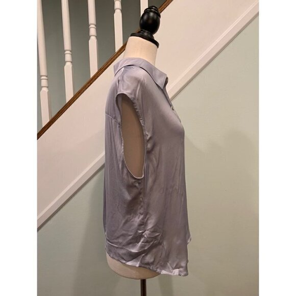 Chaser Silky Rolled Button Down Sleeveless Top Women’s Size Medium New w/ tags! - Picture 4 of 8